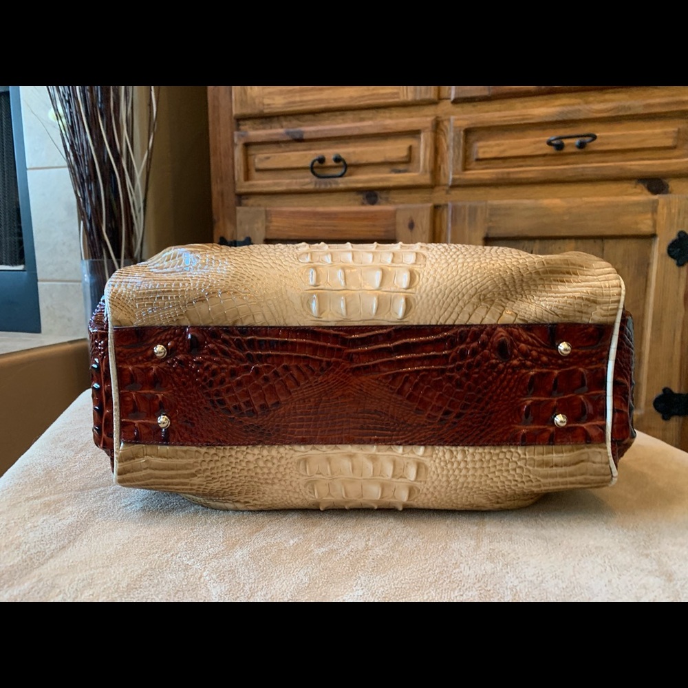 ***SOLD***Brahmin Elisa Satchel - Picture 3 of 4